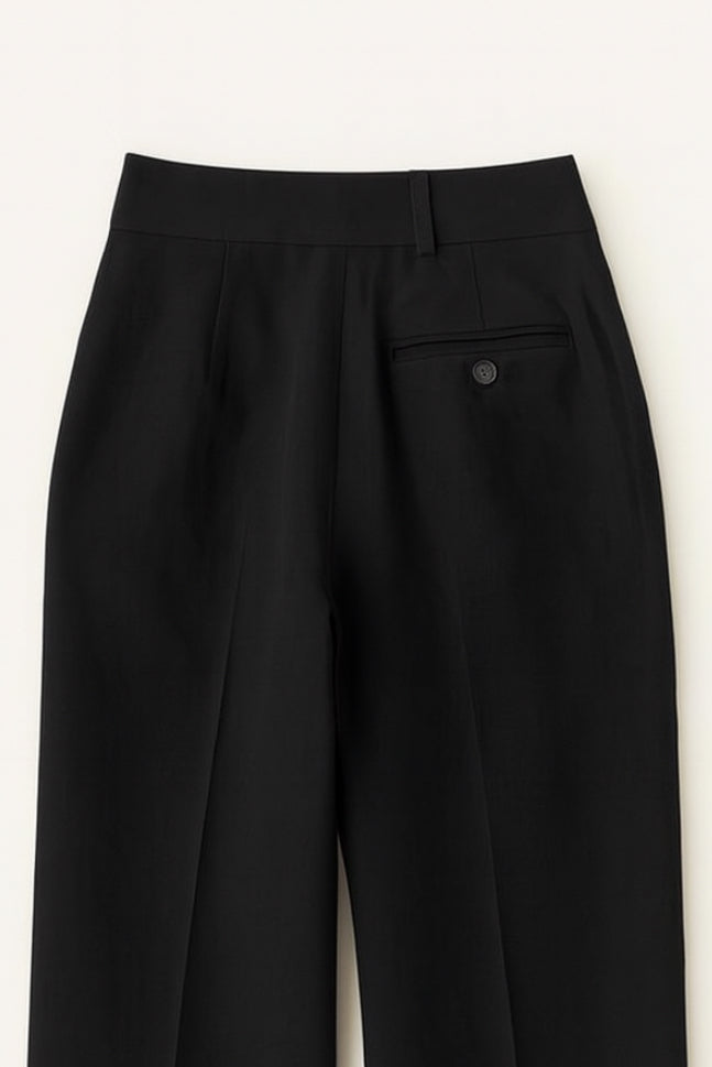 WOMEN'S BLACK STRAIGHT FIT SINGLE PLEATED TROUSERS